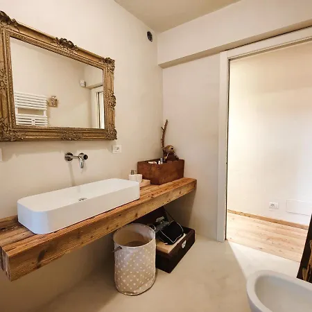 Hostdomus - Modern Loft 아파트