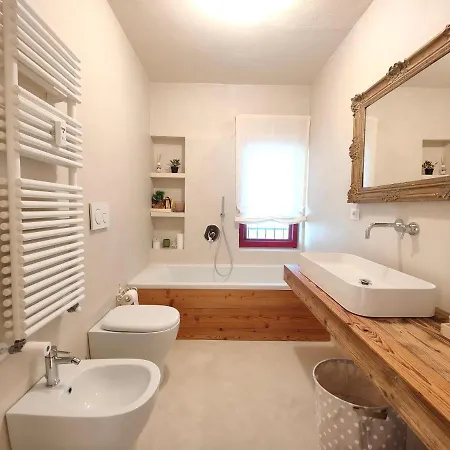 Hostdomus - Modern Loft 아파트