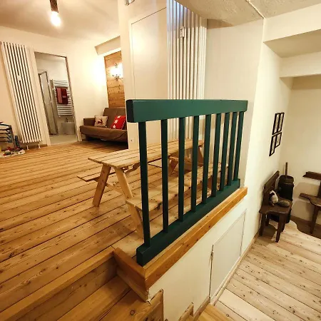 Hostdomus - Modern Loft 아파트 *